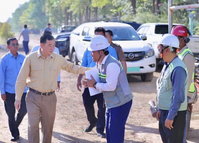 អភិបាលខេត្តកំពង់ចាម ចុះពិនិត្យវឌ្ឍនភាពការងារសាងសង់ប្រព័ន្ធលូ និងស្ថានីយប្រព្រឹត្តកម្មទឹកកខ្វក់
