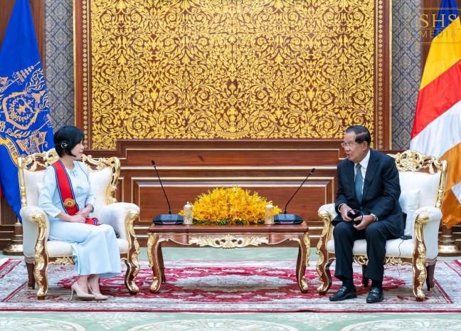 សម្តេចតេជោ ហ៊ុន សែន អនុញ្ញាតឱ្យលោកជំទាវ Teo Lay Cheng  ឯកអគ្គរដ្ឋទូតនៃសាធារណរដ្ឋសិង្ហបុរីប្រចាំនៅកម្ពុជា ចូលជួបសម្ដែងការគួរសម និងជម្រាបលា